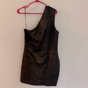 One shoulder dress